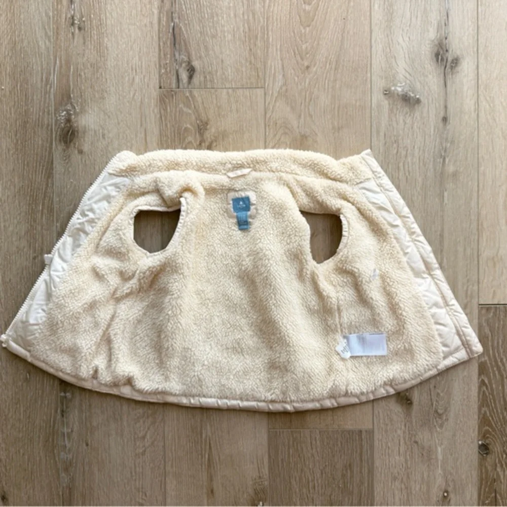 Cream Baby Gap Fleece‎ Lined Puffer Vest size 2